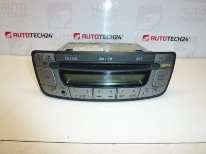 Autoradio radio met CD Citroën C1 Peugeot 107 86120-0H010 6564K6