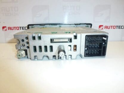 Autoradio radio met CD Citroën C1 Peugeot 107 86120-0H010 6564K6